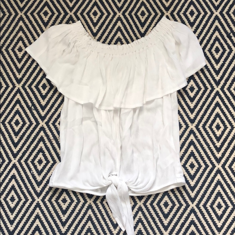 off-the-shoulder shirt